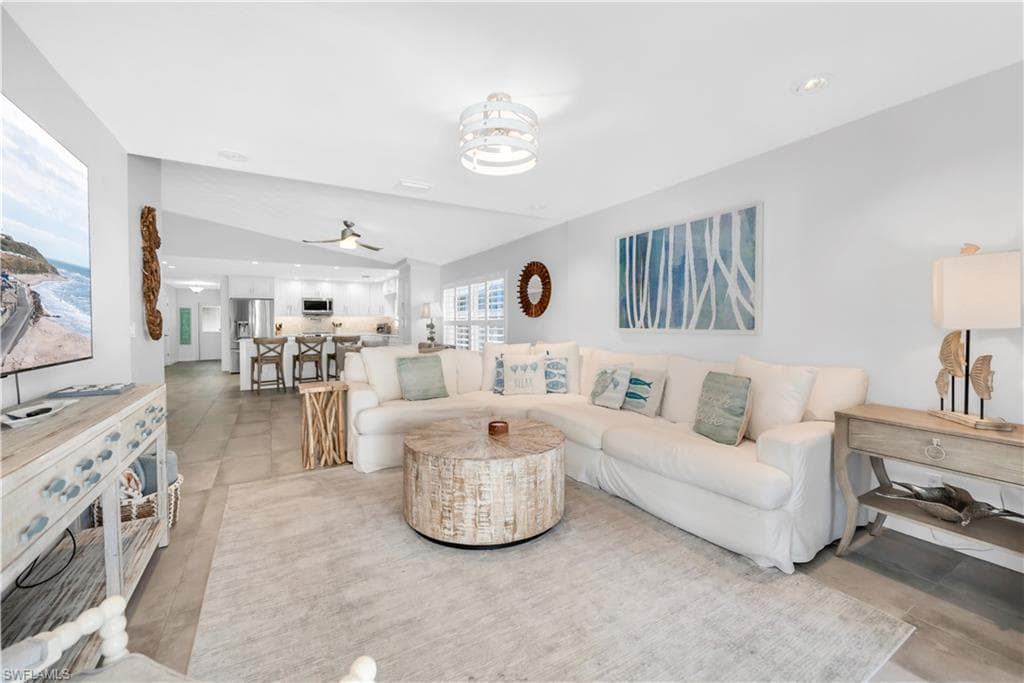 523 107th Ave N, Naples, FL 34108-10