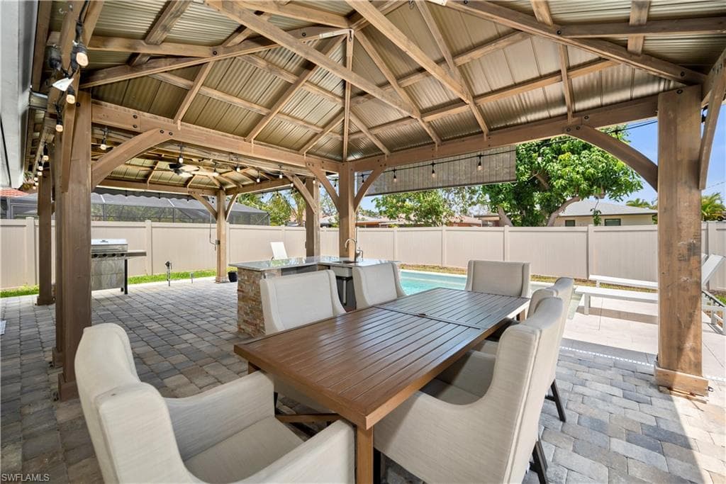 523 107th Ave N, Naples, FL 34108-20