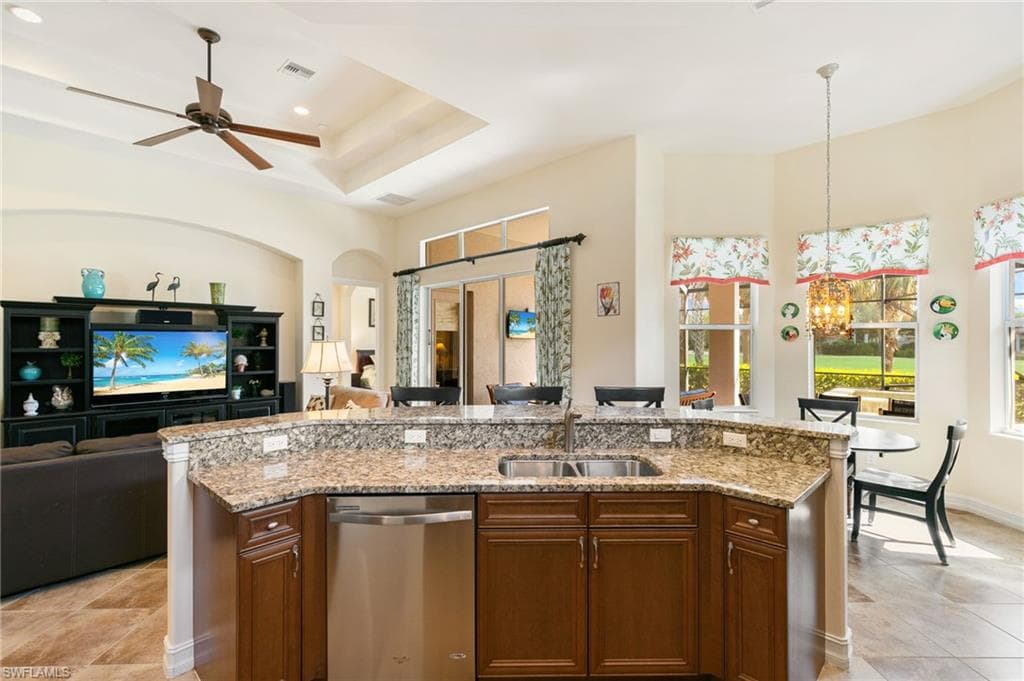 6492 Caldecott Dr, Naples, FL 34113-12