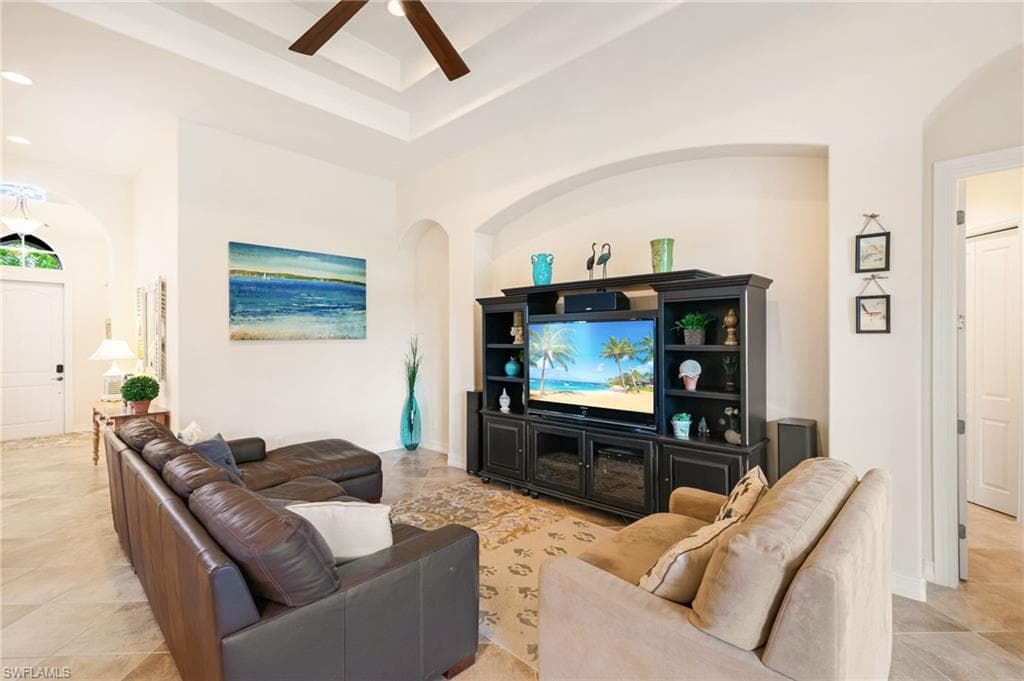 6492 Caldecott Dr, Naples, FL 34113-7