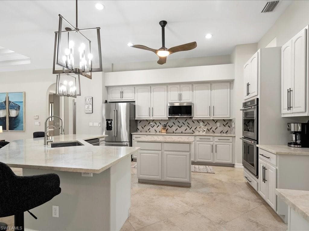 2360 19th St SW, Naples, FL 34117-17