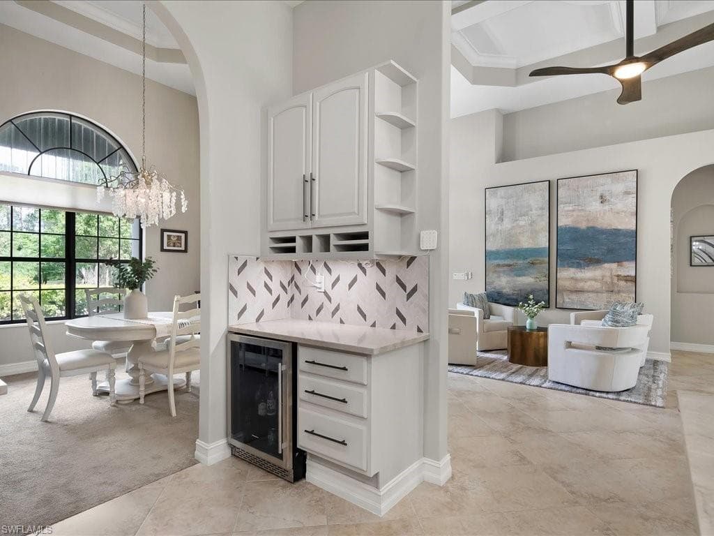 2360 19th St SW, Naples, FL 34117-20