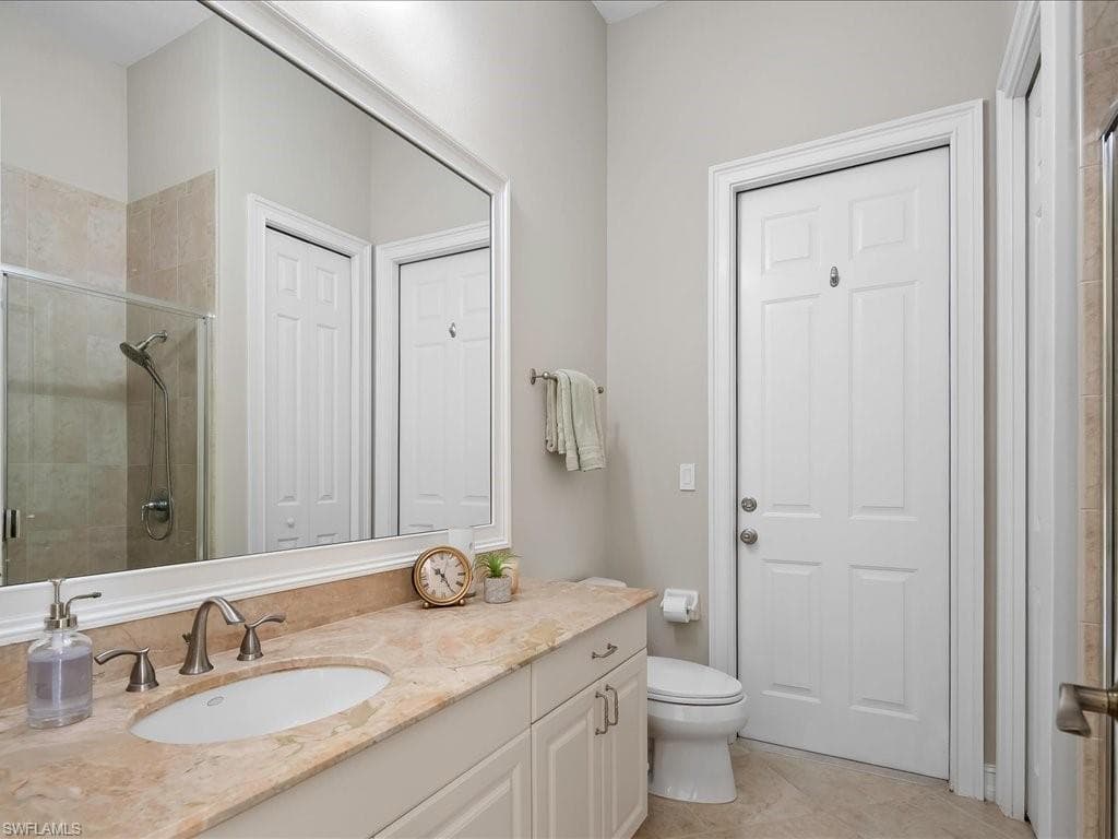 2360 19th St SW, Naples, FL 34117-33