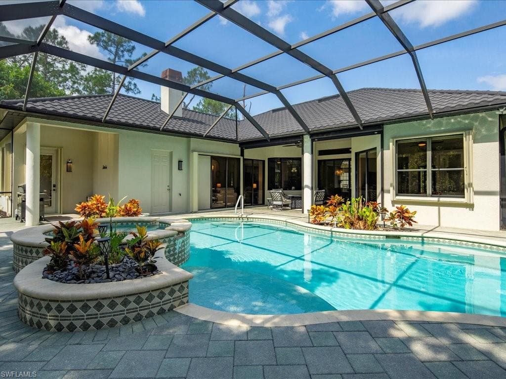 2360 19th St SW, Naples, FL 34117-49
