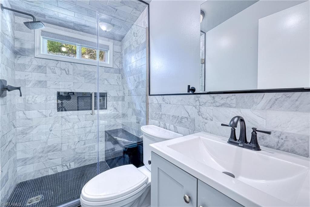 10251 Wales Loop, Bonita Springs, FL 34135-20