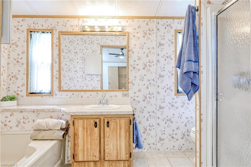 10251 Wales Loop, Bonita Springs, FL 34135-29
