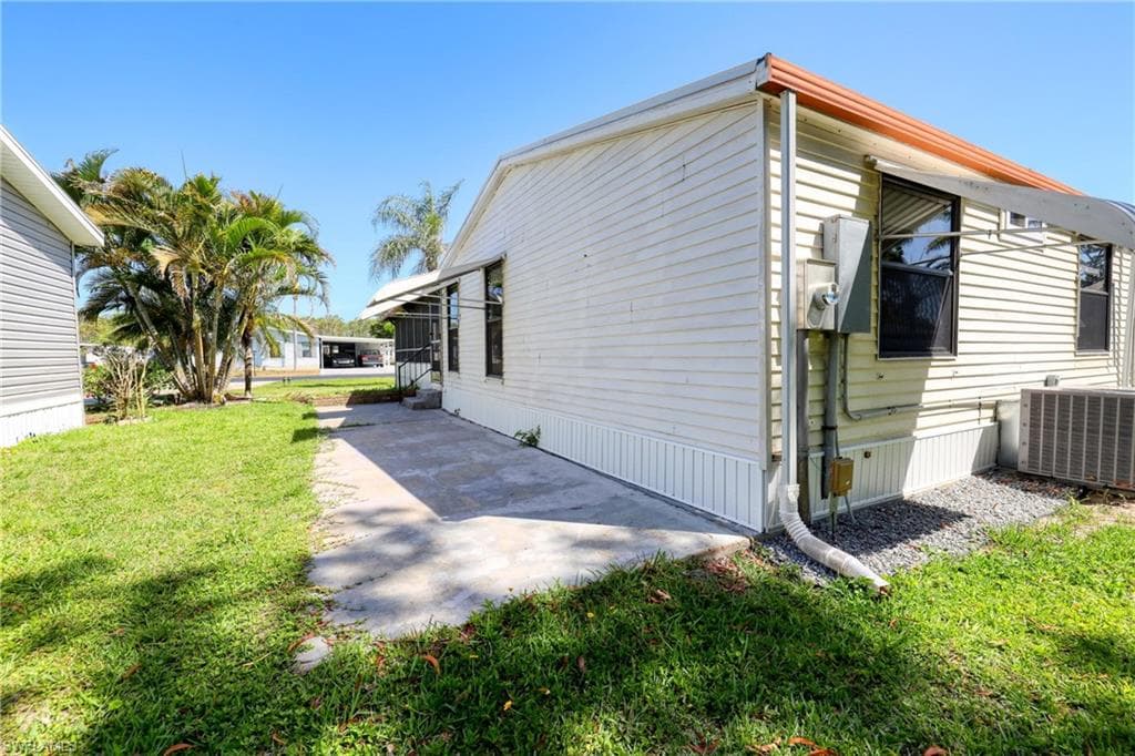 10251 Wales Loop, Bonita Springs, FL 34135-35