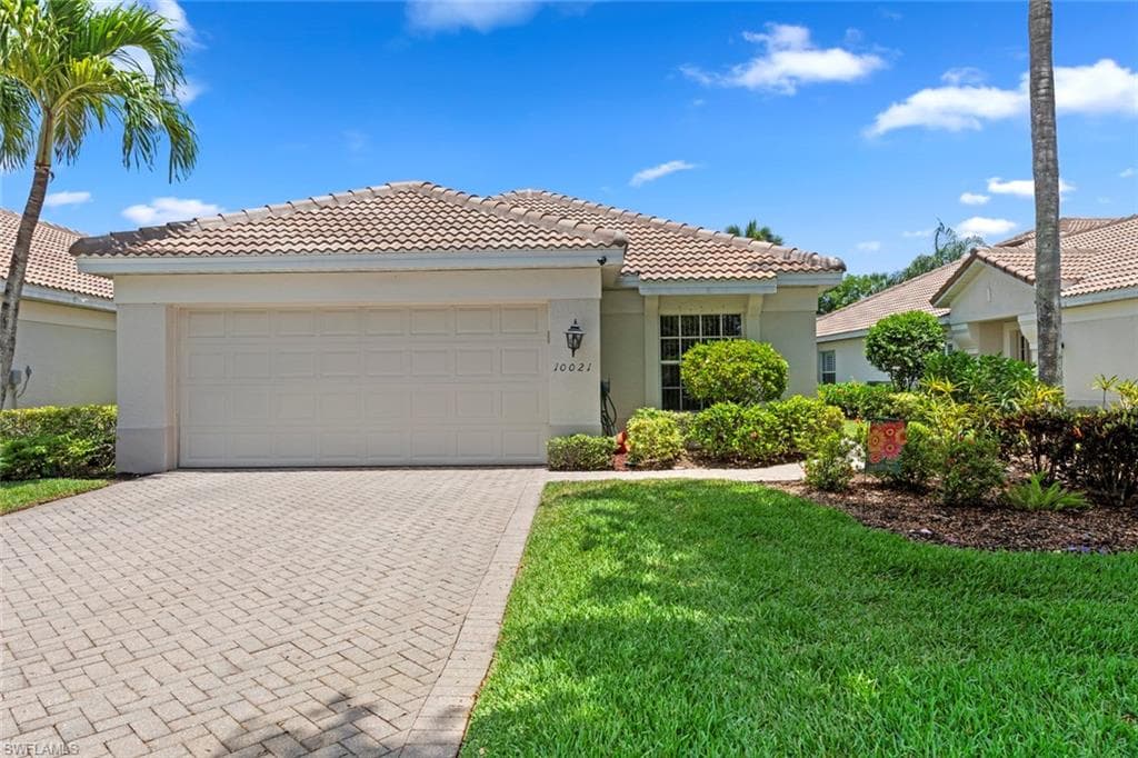 10021 Colonial Country Club Blvd, Fort Myers, FL 33913-1