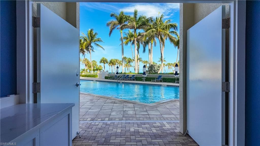 4021 Gulf Shore Blvd N 1103, Naples, FL 34103-34