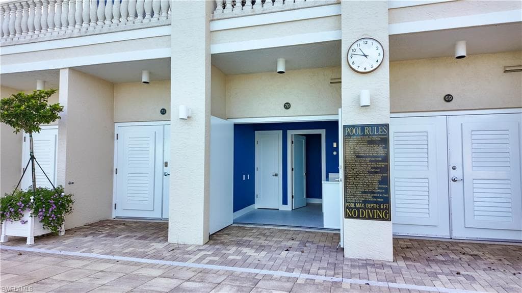 4021 Gulf Shore Blvd N 1103, Naples, FL 34103-35