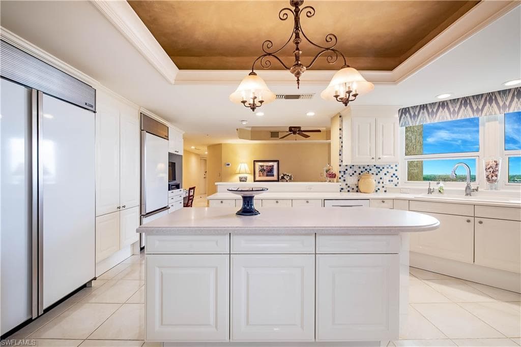 4021 Gulf Shore Blvd N 1103, Naples, FL 34103-5