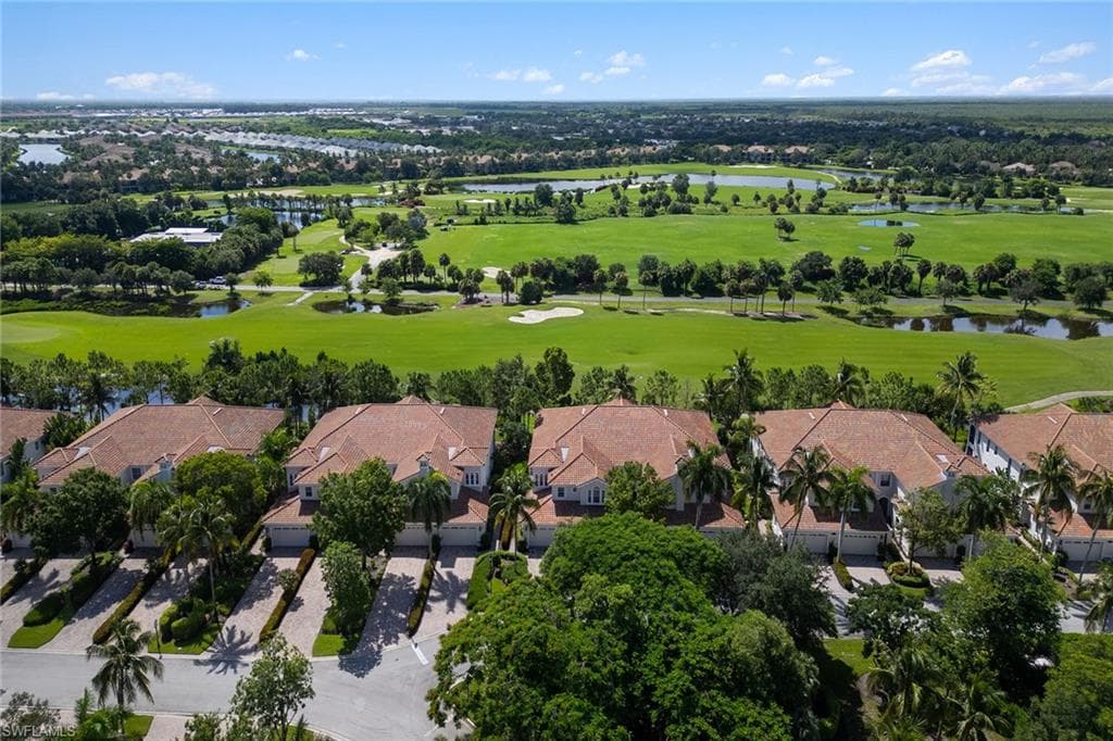 9022 Cascada Way 201, Naples, FL 34114-1