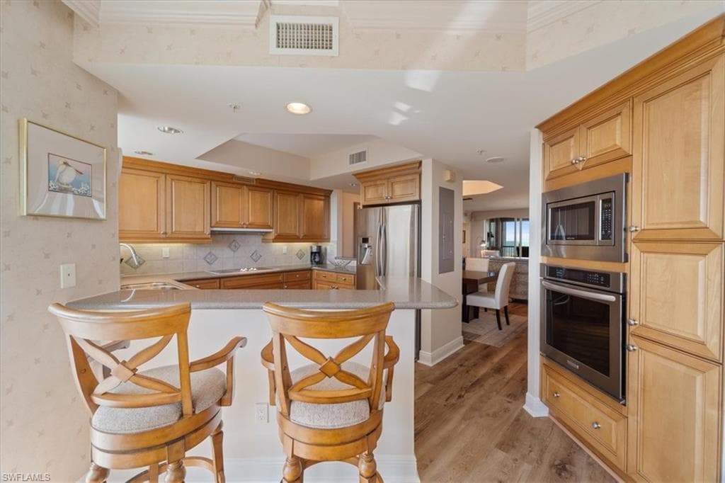 7225 Pelican Bay Blvd 1202, Naples, FL 34108-10