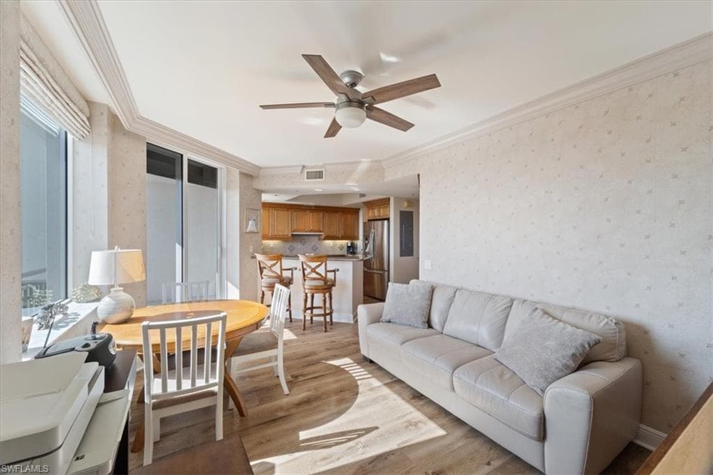 7225 Pelican Bay Blvd 1202, Naples, FL 34108-15