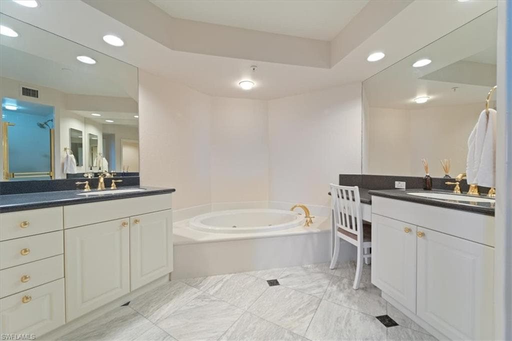 7225 Pelican Bay Blvd 1202, Naples, FL 34108-19