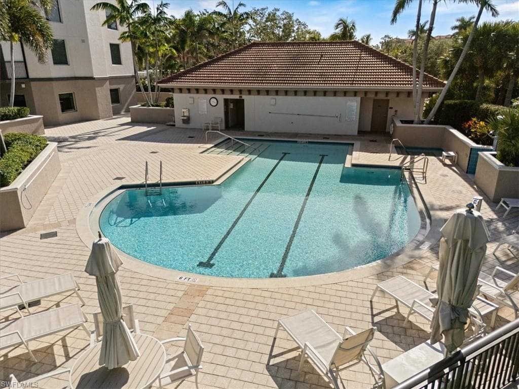 7225 Pelican Bay Blvd 1202, Naples, FL 34108-28