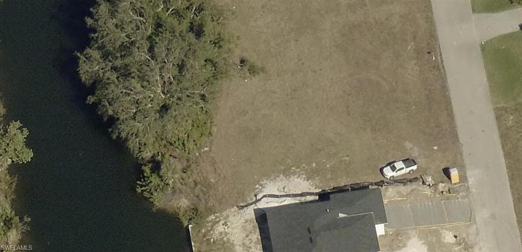 2120 22nd Ave, Cape Coral, FL 33909-3