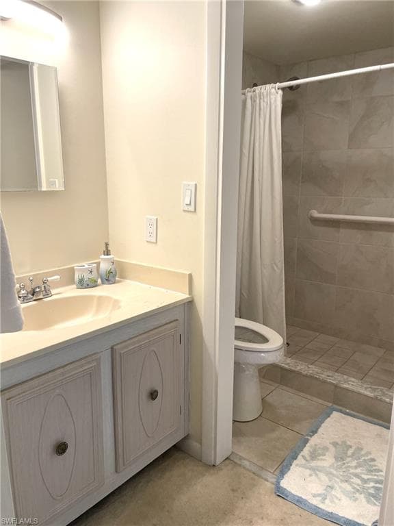 325 Charlemagne Blvd B207, Naples, FL 34112-18