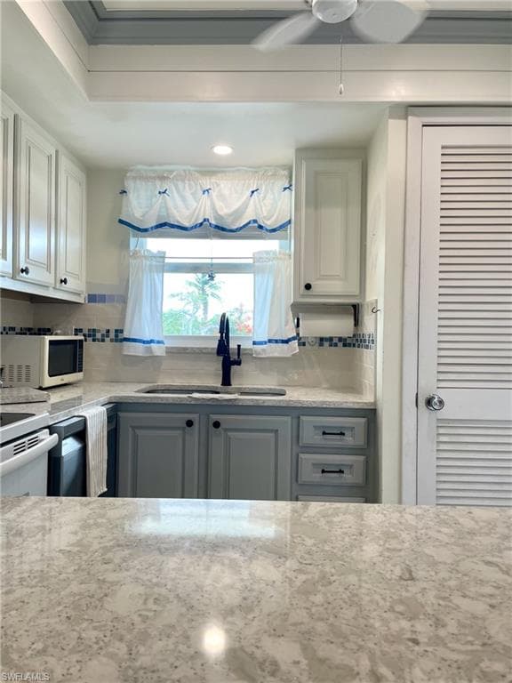 325 Charlemagne Blvd B207, Naples, FL 34112-5