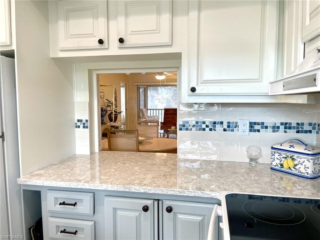 325 Charlemagne Blvd B207, Naples, FL 34112-7