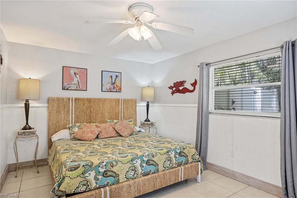 736 94th Ave N, Naples, FL 34108-16