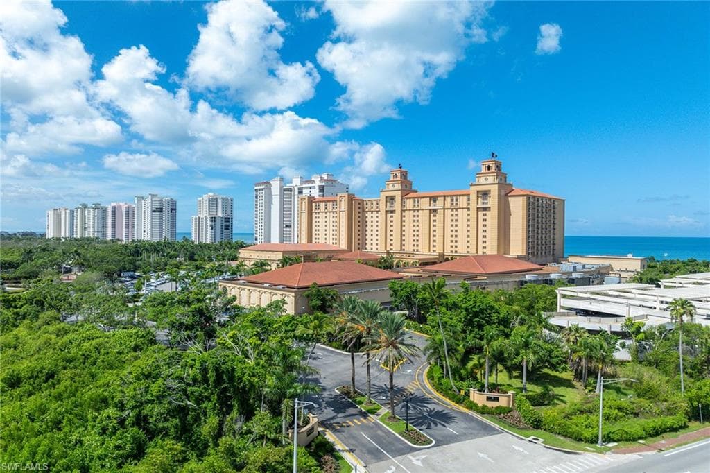 736 94th Ave N, Naples, FL 34108-27