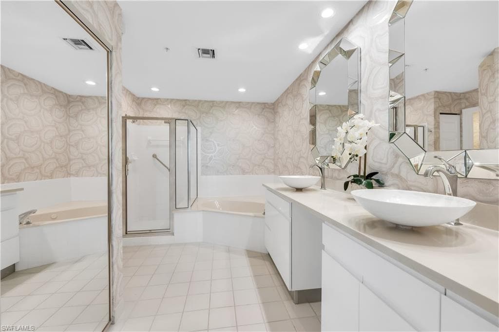 260 Barefoot Beach Blvd 203, Bonita Springs, FL 34134-13