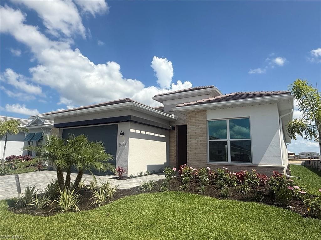 8788 Oceana Way, Naples, FL 34114-17