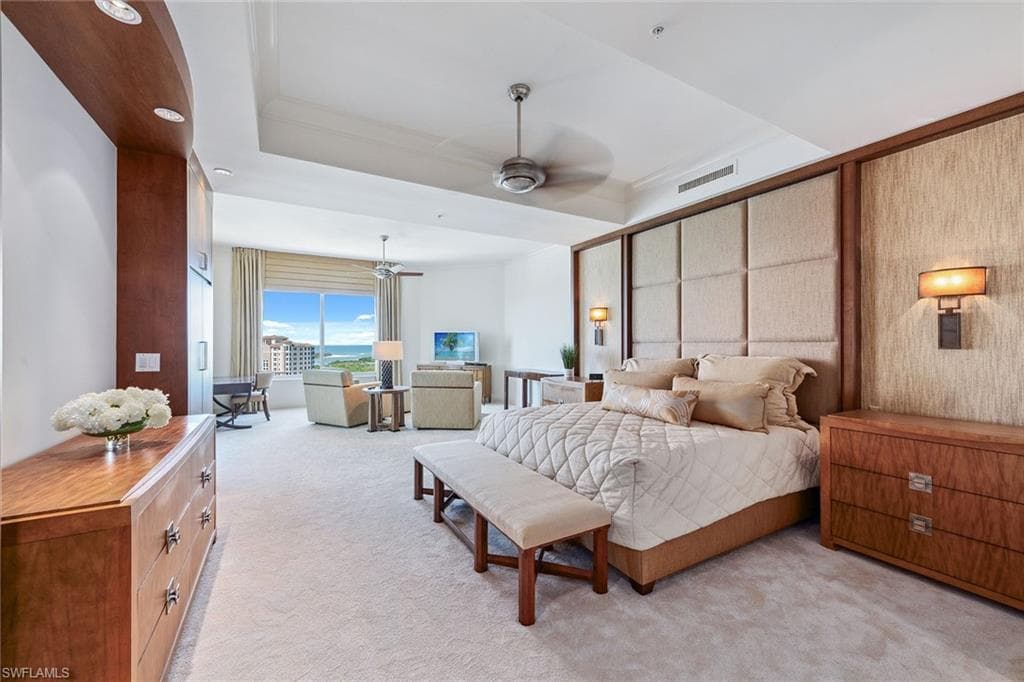 13675 Vanderbilt Dr Ph 1105, Naples, FL 34110-18