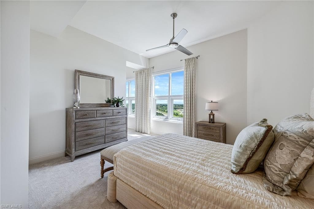 13675 Vanderbilt Dr Ph 1105, Naples, FL 34110-24