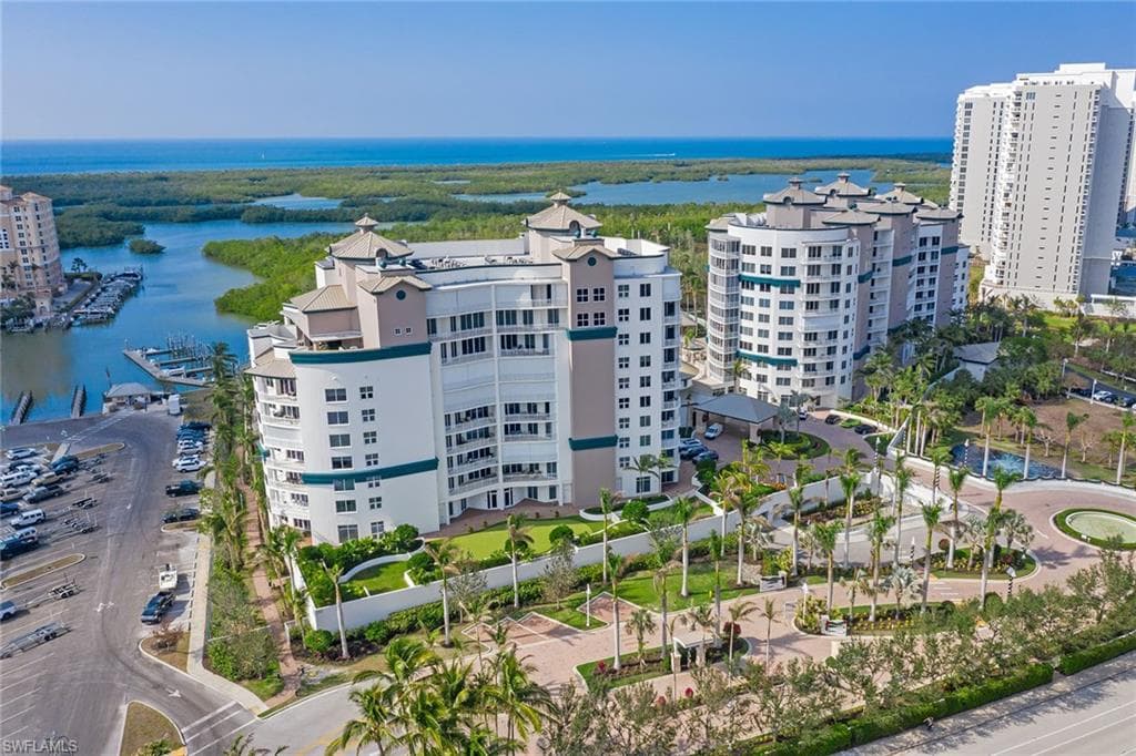 13675 Vanderbilt Dr Ph 1105, Naples, FL 34110-27