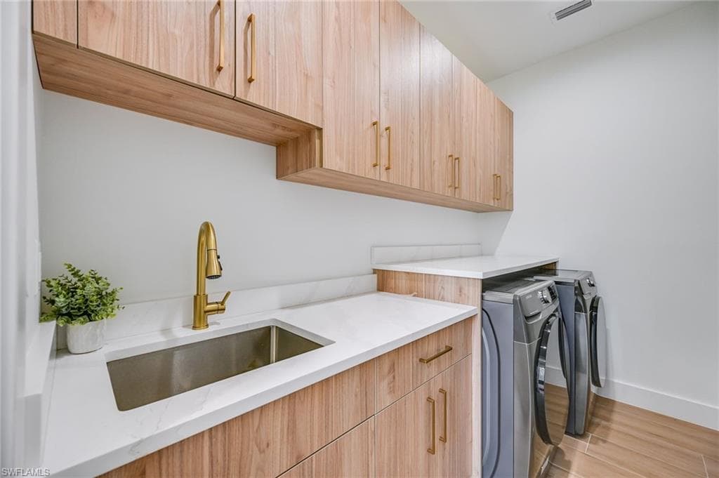 3384 Canal St, Naples, FL 34112-13