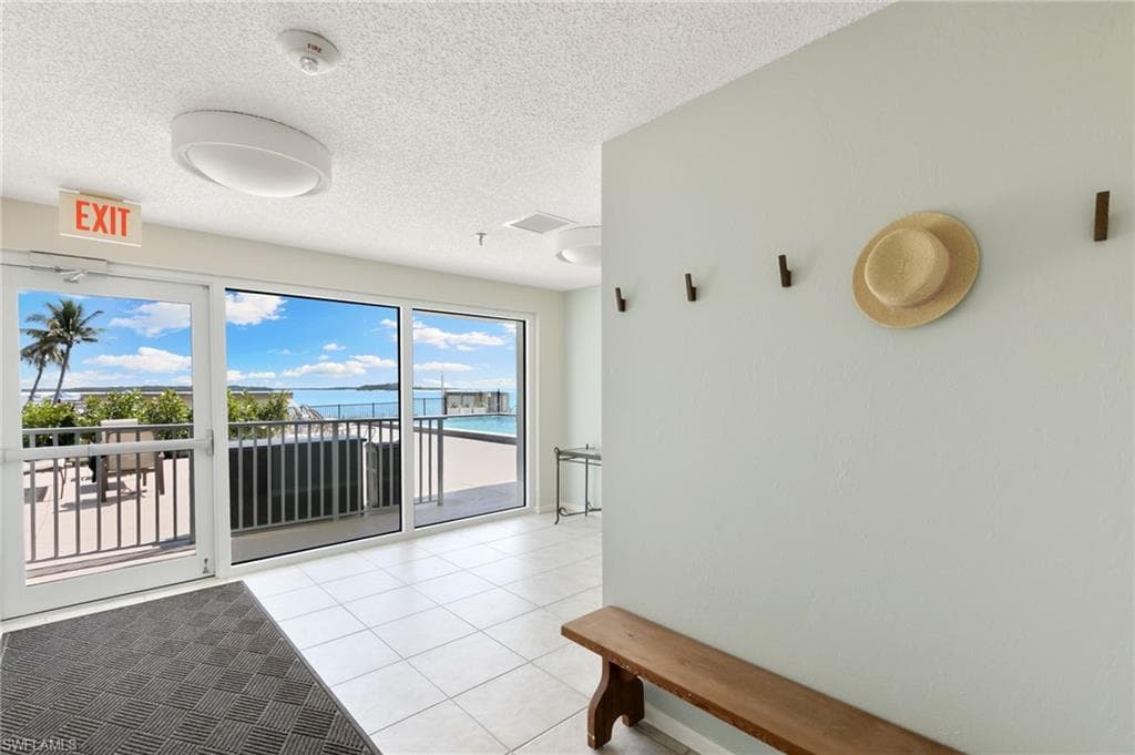 1036 Collier Blvd A103, Marco Island, FL 34145-33