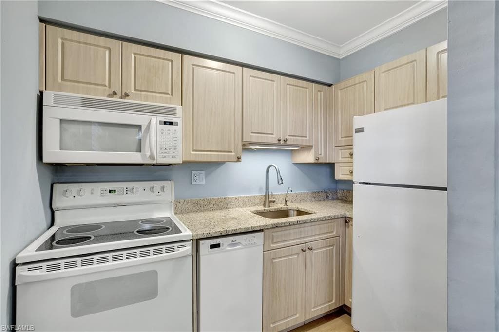 130 Collier Blvd A7, Marco Island, FL 34145-7