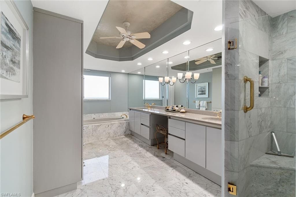 8473 Bay Colony Dr 403, Naples, FL 34108-16
