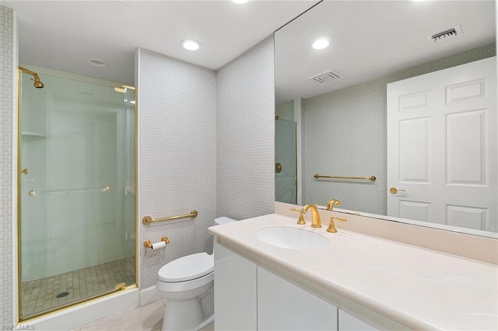 8473 Bay Colony Dr 403, Naples, FL 34108-23