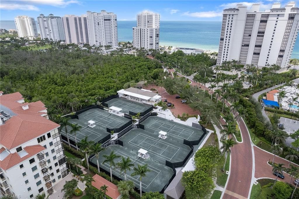 8473 Bay Colony Dr 403, Naples, FL 34108-37