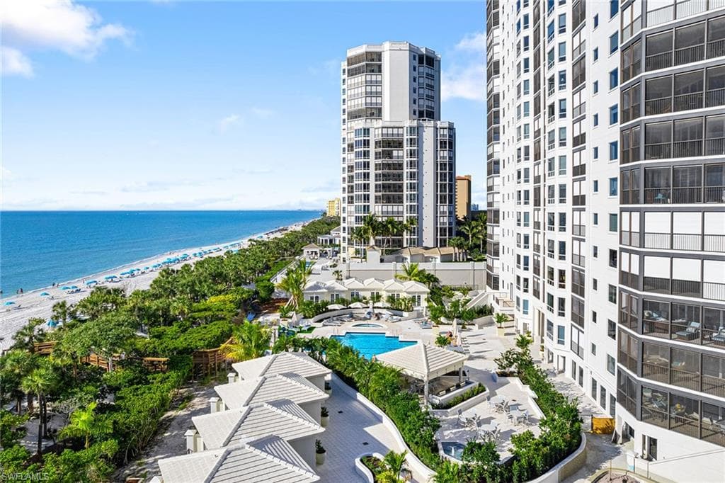 8473 Bay Colony Dr 403, Naples, FL 34108-48