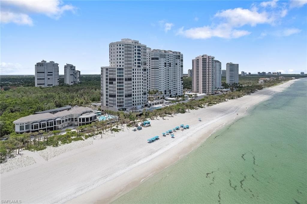 8473 Bay Colony Dr 403, Naples, FL 34108-49