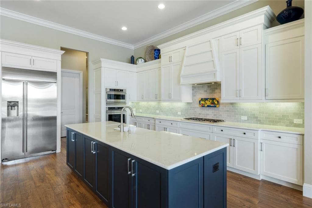 9010 Arrezo Ct, Naples, FL 34119-12