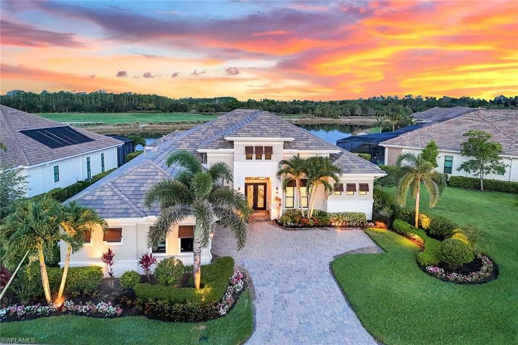9010 Arrezo Ct, Naples, FL 34119-1