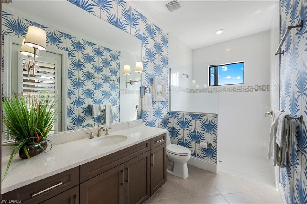 9010 Arrezo Ct, Naples, FL 34119-25