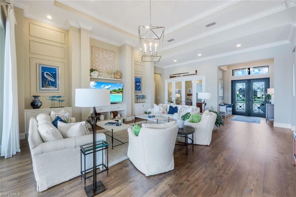 9010 Arrezo Ct, Naples, FL 34119-8