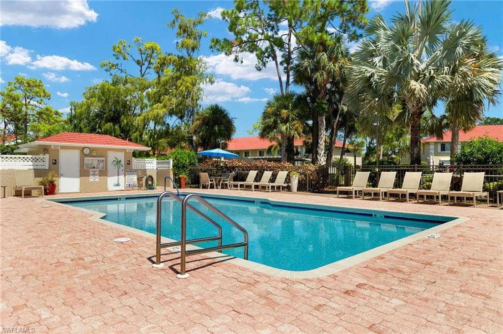 4580 Andover Way 304, Naples, FL 34112-38