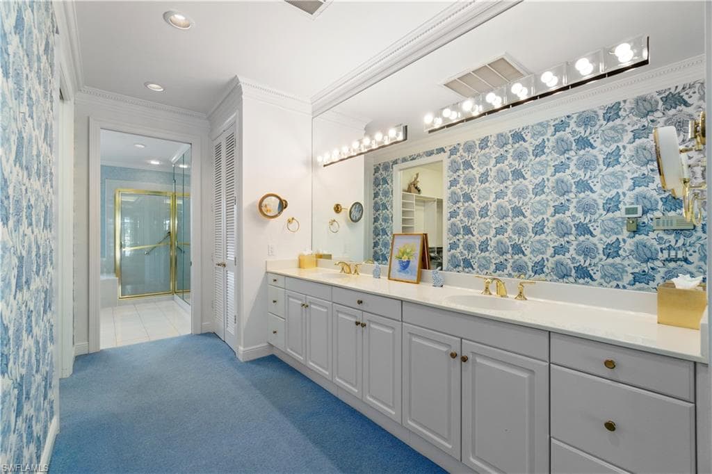 798 Brentwood Pt, Naples, FL 34110-17