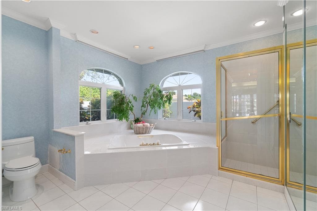798 Brentwood Pt, Naples, FL 34110-18