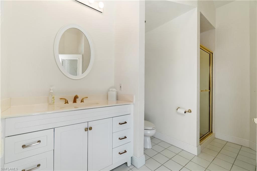 798 Brentwood Pt, Naples, FL 34110-23