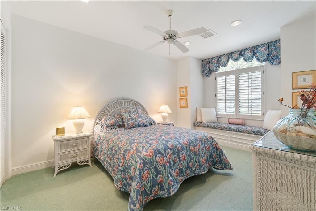 798 Brentwood Pt, Naples, FL 34110-24