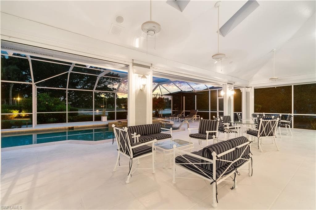 798 Brentwood Pt, Naples, FL 34110-29