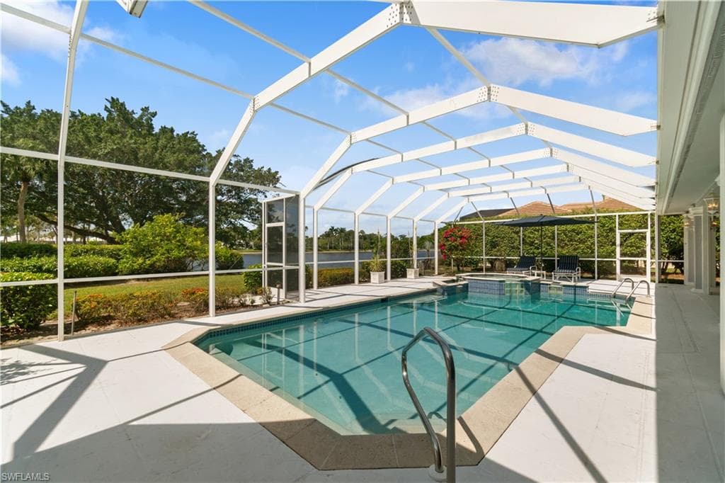 798 Brentwood Pt, Naples, FL 34110-32